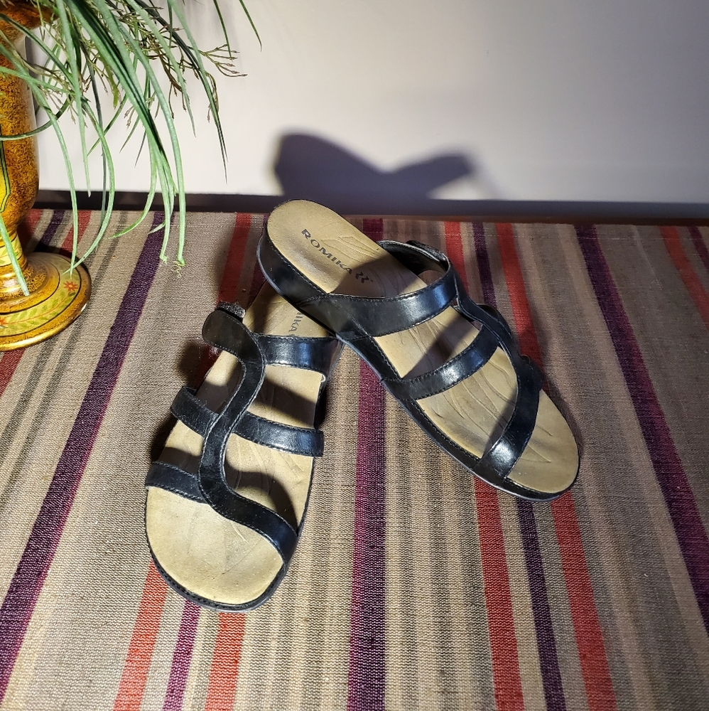 ROMIKA Sandals